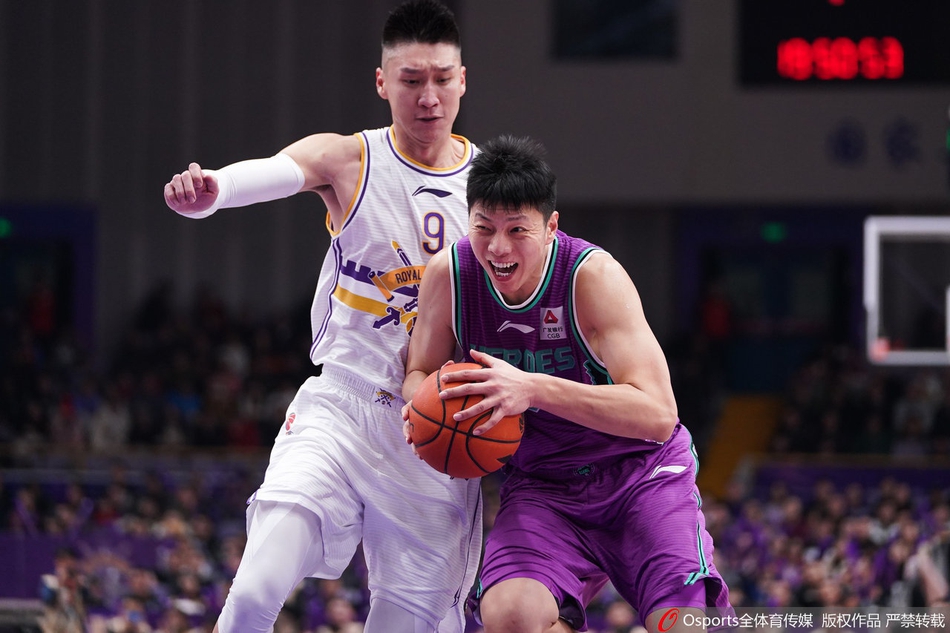 ac米兰对费耶诺德 ac米兰对费耶诺德