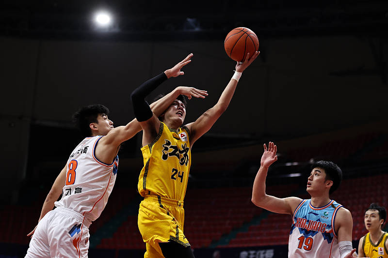 Kaiyun-包含莱万多夫斯基在TL比赛中出色防守，高光表现引发热议！的词条