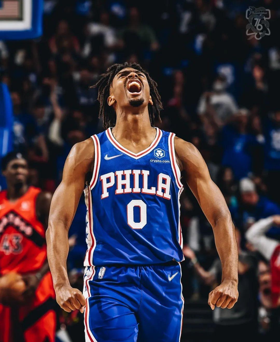 开云-关于西亚卡姆新星回归赛场表现惊艳，勇士未来可期！的信息