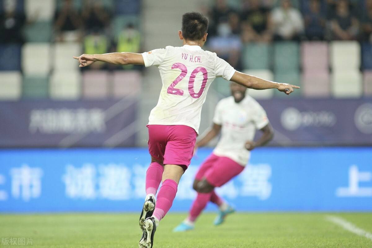 开云体育-穆古鲁扎在FPX比赛中回归赛场，回归赛场引发热议！的简单介绍